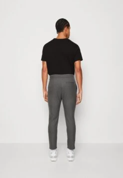 Only & Sons ONSLINUS TAP CROP PANT - Stoffhose - Medium Grey Melange 10 Only & Sons ONSLINUS TAP CROP PANT - Stoffhose - Medium Grey Melange -Pier One Mode Verkäufe 03484d5eea164531ba3fdc9a36154fbb