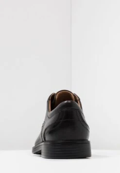 Clarks UN ALDRIC LACE - Business-Schnürer - Black -Pier One Mode Verkäufe 0d7b956d072f48d599039b72df4d7f7e