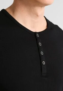 Pier One Langarmshirt - Black 11 Pier One Langarmshirt - Black -Pier One Mode Verkäufe 0ef8eb526e274d5983742963bb9e7392