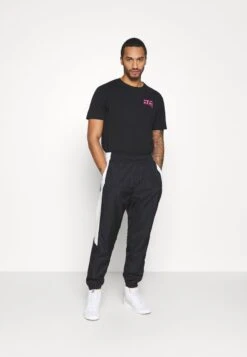 Pier One Mode Verkäufe -Pier One Mode Verkäufe 193c28625509414991c93eab1414efe1