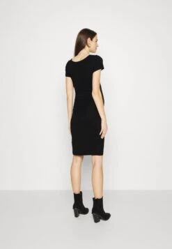 2 PACK - Etuikleid - Black/pink -Pier One Mode Verkäufe 1c10791c3e9c4df4a1147c6046edfe8b