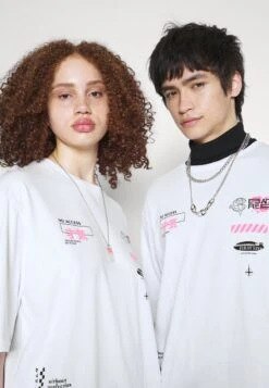 YOURTURN UNISEX - T-Shirt Print - White -Pier One Mode Verkäufe 23737f21e2cc4634a64af3dbba5b24b1