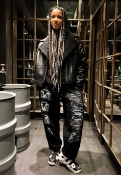 YOURTURN UNISEX - Sweatshirt - Brown -Pier One Mode Verkäufe 27dd5b1492ae4433b6b26f82708bd4b7