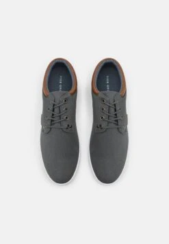 Pier One UNISEX - Sneaker Low - Grey -Pier One Mode Verkäufe 300f1aa95a2a4579b4a07e57470c9afc