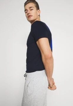 Pier One 2 PACK - Shorts - Mottled Light Grey/dark Blue 12 Pier One 2 PACK - Shorts - Mottled Light Grey/dark Blue -Pier One Mode Verkäufe 380539021590444ba0d9f275a672b5df