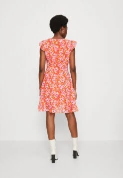 Anna Field VOLANT SHORT DRESS - Freizeitkleid - Red/multicoloured 10 Anna Field VOLANT SHORT DRESS - Freizeitkleid - Red/multicoloured -Pier One Mode Verkäufe 41efde2c40cc407091a5ff40b775b711