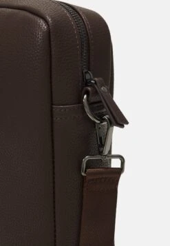 Pier One Notebooktasche - Dark Brown 11 Pier One Notebooktasche - Dark Brown -Pier One Mode Verkäufe 42042b196fd74712af98535879b418f6