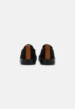 Pier One UNISEX - Slipper - Black -Pier One Mode Verkäufe 498de95b879f4ad0a437960998fc617e