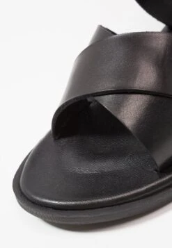 Pier One Riemensandalette - Black -Pier One Mode Verkäufe 51f8c2e8538b4c58a2ebf46522f4bade