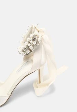 Dune London CLARETTE - Pumps - Ivory 13 Dune London CLARETTE - Pumps - Ivory -Pier One Mode Verkäufe 521ff2bcb81946c1bdf375416894caae