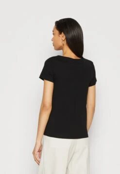 Anna Field 3 PACK - T-Shirt Basic - Black/white/mottled Light Grey 10 Anna Field 3 PACK - T-Shirt Basic - Black/white/mottled Light Grey -Pier One Mode Verkäufe 52b55584a4f34fd6b2a6e39ab82a4a70