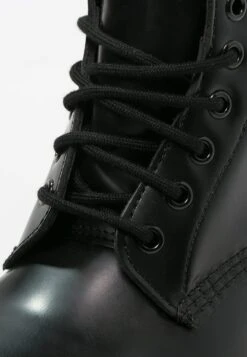Dr. Martens 1460 - Schnürstiefelette - Mono Black 13 Dr. Martens 1460 - Schnürstiefelette - Mono Black -Pier One Mode Verkäufe 717cde48b8a04c1689fe49dbc93ea582
