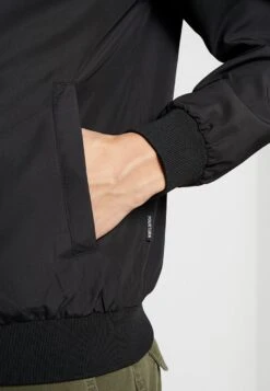 Pier One Bomberjacke - Black -Pier One Mode Verkäufe 785de7e873654e248854c6583672cfa7