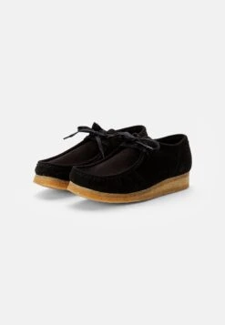 Clarks Originals WALLABEE - Sportlicher Schnürer - Black Vegan -Pier One Mode Verkäufe 788ba306fbe34bc883559b1d0b65b969