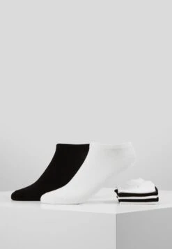 Pier One 7 PACK - Socken - White/black 11 Pier One 7 PACK - Socken - White/black -Pier One Mode Verkäufe 7b35e8e4314f48dd8e64f79f3657878f 1