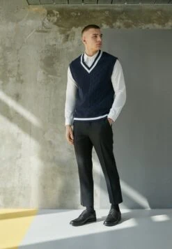 Clarks UN ALDRIC LACE - Business-Schnürer - Black -Pier One Mode Verkäufe 7dacaa53b7024ddb8f17d2db928ecd1a