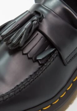 Dr. Martens ADRIAN - Slipper - Black 13 Dr. Martens ADRIAN - Slipper - Black -Pier One Mode Verkäufe 80e06ecf3b89496bb3851fe1ce01670d