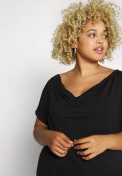 T-Shirt Print - Black -Pier One Mode Verkäufe 978c42b8d8ed4b73b05f25185b7ba668