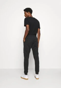 Pier One Jogginghose - Black -Pier One Mode Verkäufe a1b709fa2c32431482f95b3eb7300192