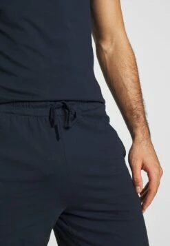 Pier One Nachtwäsche Set - Dark Blue 12 Pier One Nachtwäsche Set - Dark Blue -Pier One Mode Verkäufe abffe87bb0f94982aafc8dc6394659d1