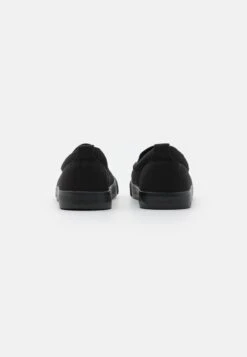 Pier One UNISEX - Slipper - Black 10 Pier One UNISEX - Slipper - Black -Pier One Mode Verkäufe b3086ad5a87545b591af413b2e38fb22