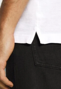 Pier One 2 PACK - Poloshirt - White/black -Pier One Mode Verkäufe b4c1c454fc3f4bc8a30e47a738a048f0