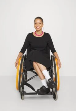 Anna Field Jerseykleid - Black 13 Anna Field Jerseykleid - Black -Pier One Mode Verkäufe c3a2b16cccec4495abd0a14f5d7df19d