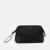 Pier One Kosmetiktasche - 802 - Black -Pier One Mode Verkäufe cd260d4e40ee4dc38ee533db4dc63900
