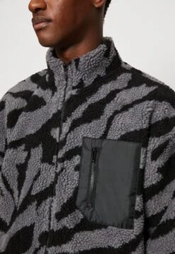 YOURTURN UNISEX - Fleecejacke - Grey 13 YOURTURN UNISEX - Fleecejacke - Grey -Pier One Mode Verkäufe e22cc4c1616341af98da8e664ca12df5