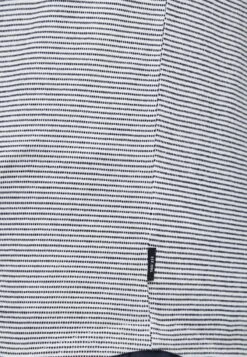 Indicode Jeans IDMORLER - T-Shirt Print - Off-white 13 Indicode Jeans IDMORLER - T-Shirt Print - Off-white -Pier One Mode Verkäufe e7ac48232b594e678964cb9ede5823b3