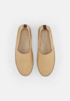 Pier One RENA ESPADRILLE UNISEX - Espadrille - Beige -Pier One Mode Verkäufe ee8bede9139e442b9465d505e9097d21