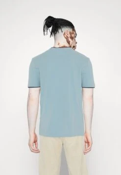 Pier One T-Shirt Basic - Light Blue 10 Pier One T-Shirt Basic - Light Blue -Pier One Mode Verkäufe f2c65513478941998f26fc6238ab309f