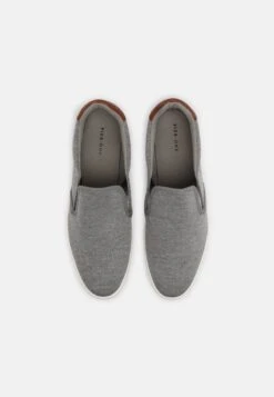 Pier One UNISEX - Slipper - Dark Grey -Pier One Mode Verkäufe fd4006995ad74583bd5d996537dcc72b